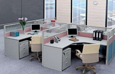 屏風辦公桌為何如此受歡迎？