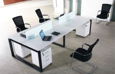 員工辦公桌的擺放有講究嗎?