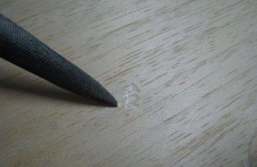 辦公桌桌面出現凹痕怎么處理?