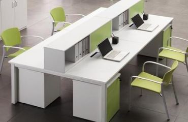 在選擇辦公家具廠家時(shí)應(yīng)該注意什么?