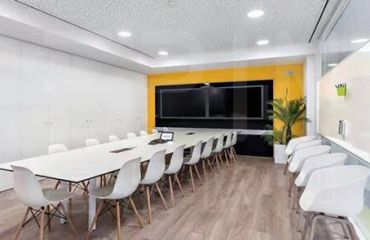 板式辦公桌采購價格受到哪些因素影響呢？