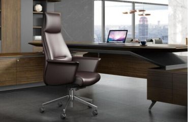 實木大班臺該怎么保養(yǎng)及清洗呢？