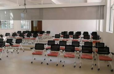 選擇南京辦公家具廠家需考慮哪些?