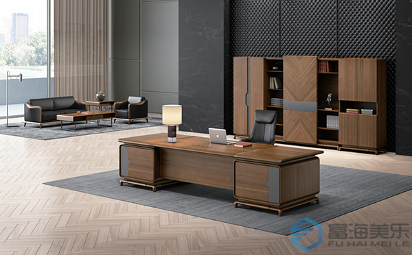 領(lǐng)導(dǎo)辦公大班臺(tái)該怎么選擇 領(lǐng)導(dǎo)辦公大班臺(tái)該怎么選擇